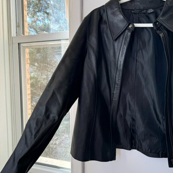 Vintage Leather Jacket Zip Up Collared Flare Cuffs in Black - Picture 11 of 13